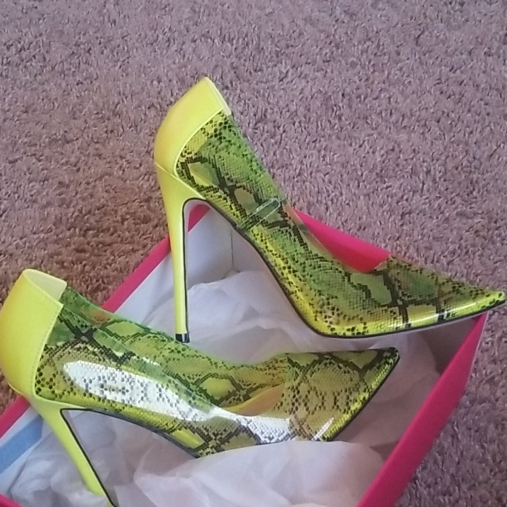 Heels Green neon snake